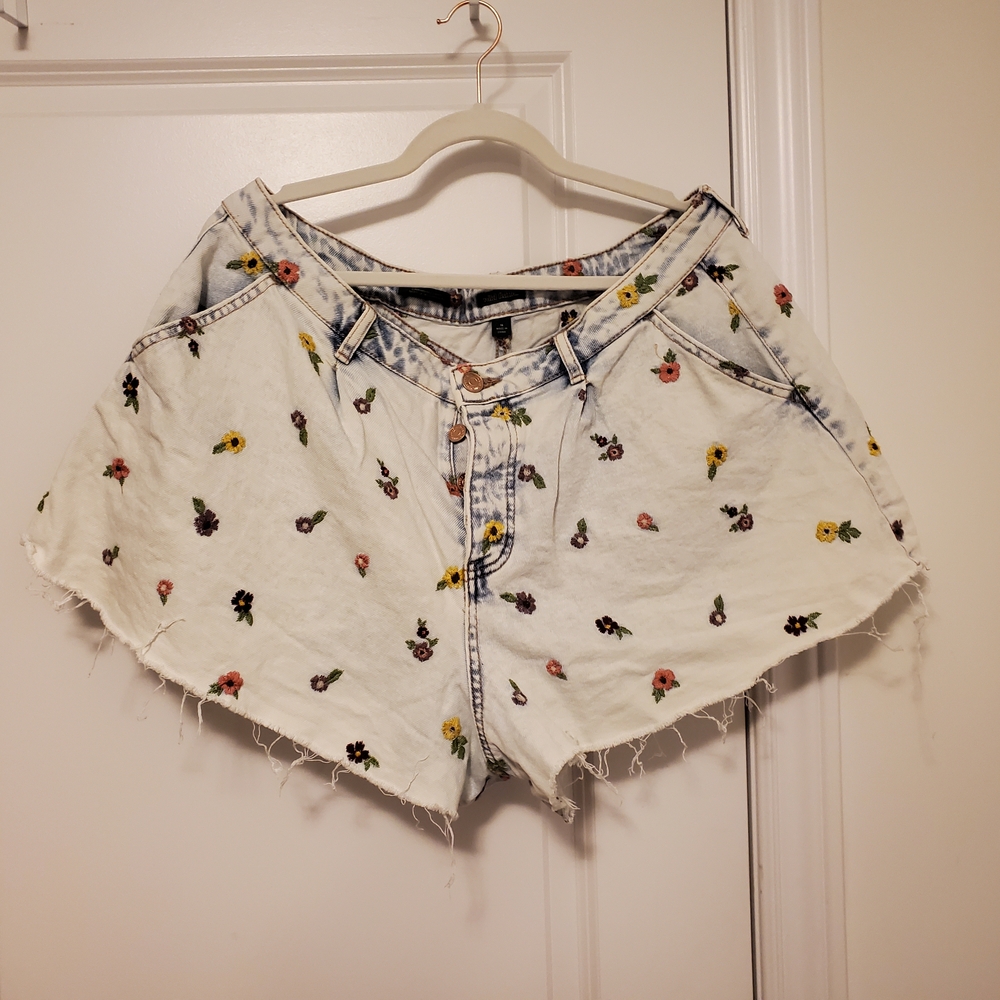 Wild Fable White Jean Shorts with Playful Design